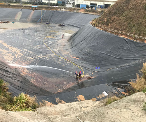 弓长岭废水池清理